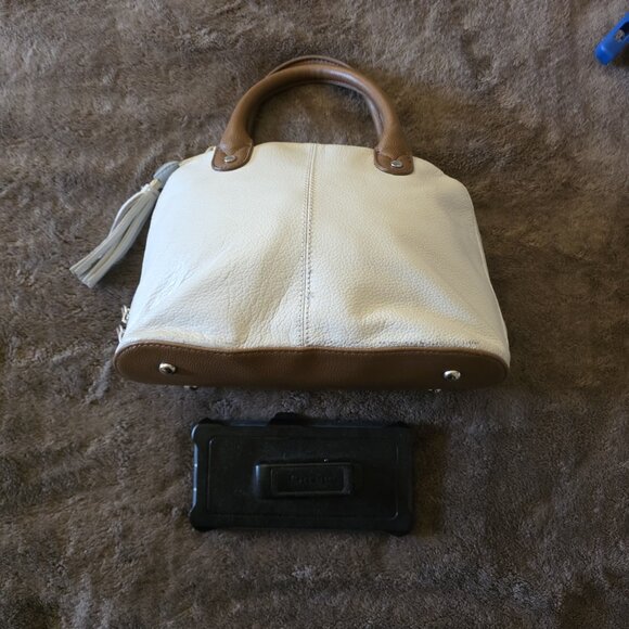 Tignanello Leather Dome Satchel Ivory Tassel Purse Medium - Picture 13 of 15